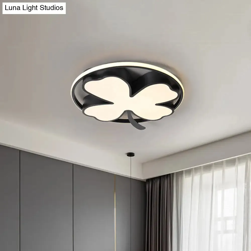 Contemporary Clover Bedroom Flushmount LED Ceiling Light in Black/Green