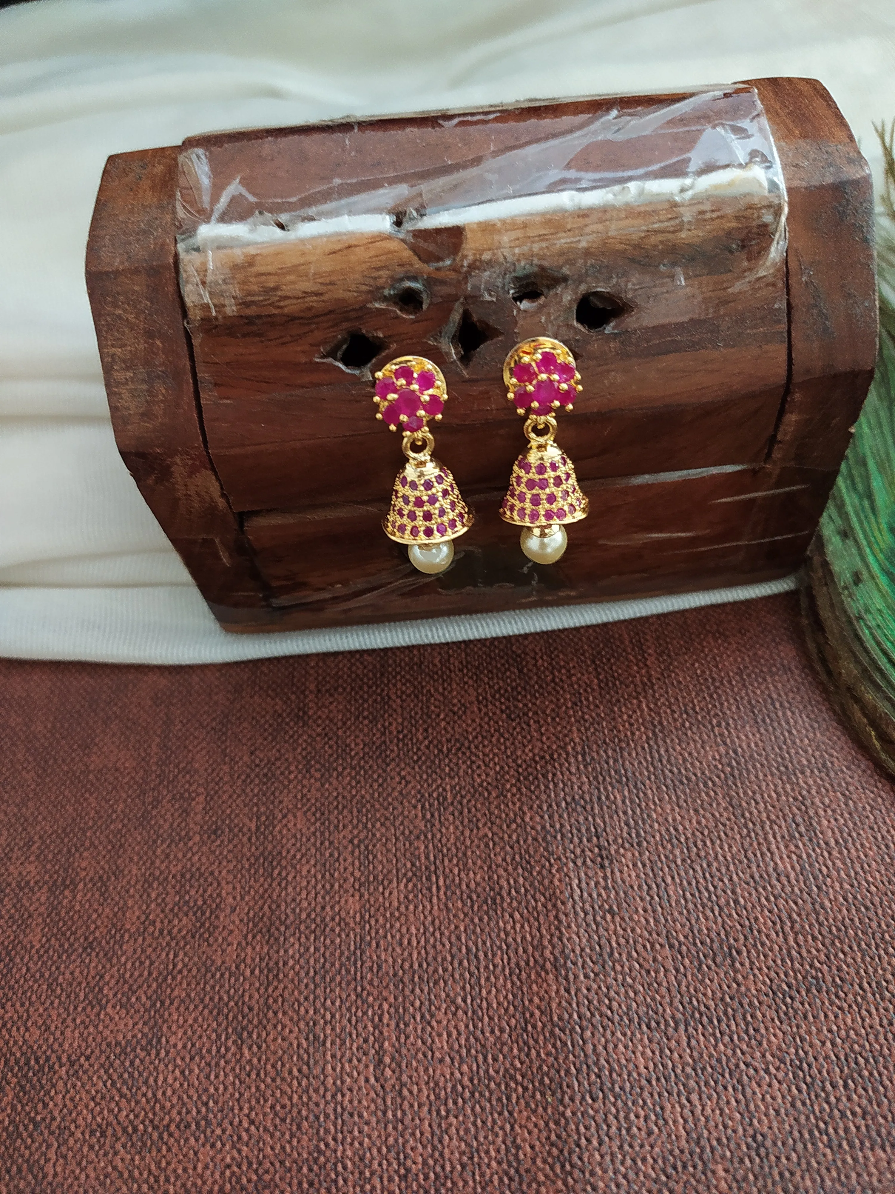 Lightweight Gold-plated jhumki with zircon stones