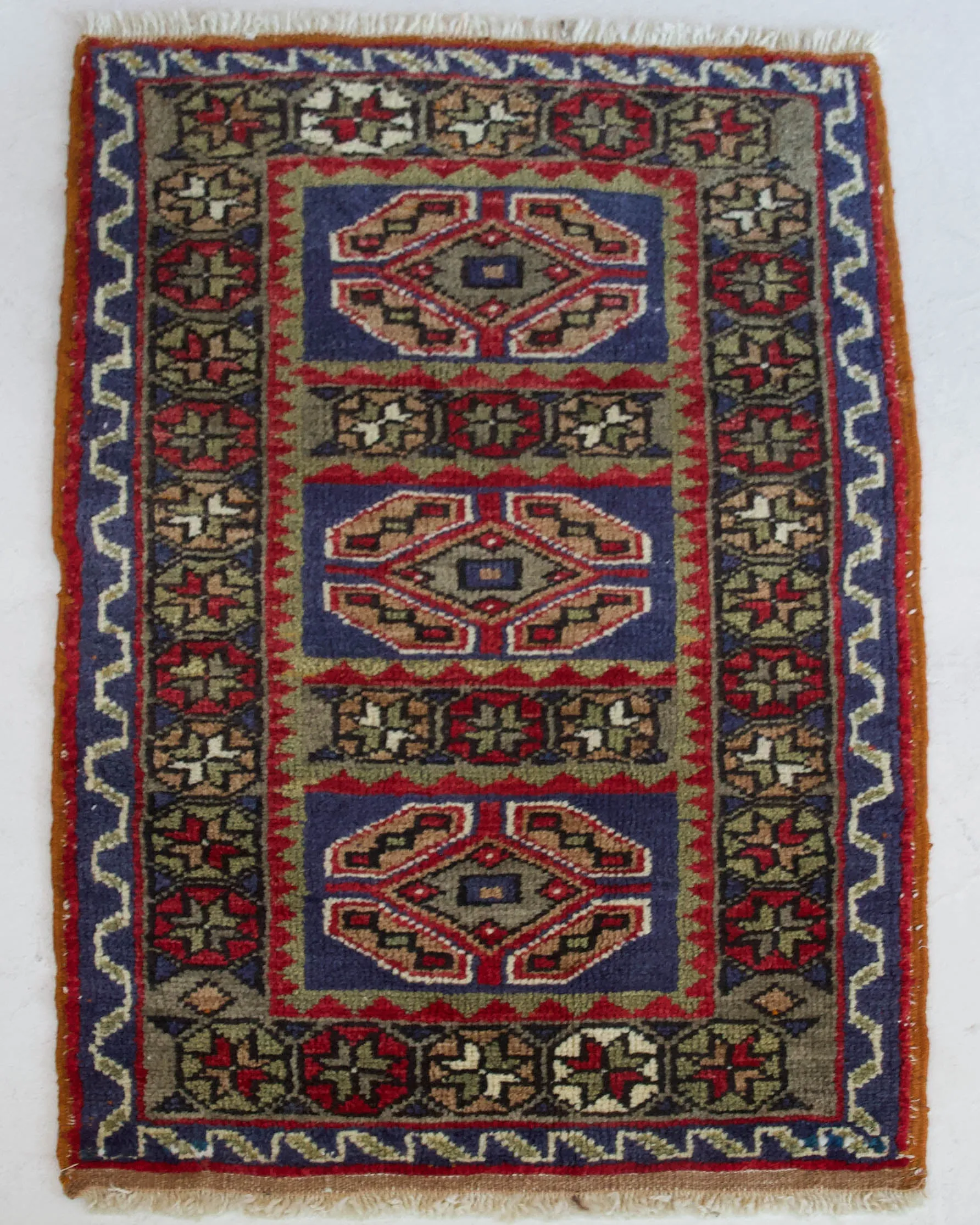 Vintage Mini Turkish Rug 23"x39"